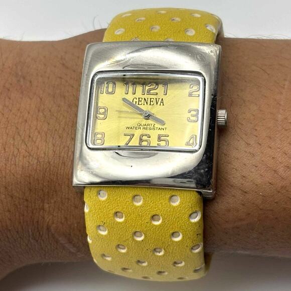 Y2K Yellow Geneva Watch - Picture 1 of 5